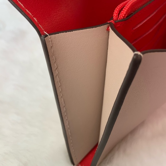 KS wallet - Picture 11 of 14